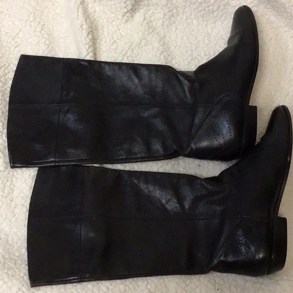 9 WEST BLK LEATHER LOW HEEL BOOTS 9M - Picture 3 of 12